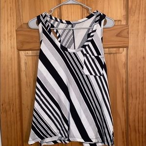 🌟 3 for $20! 
Black gray & white striped tank top